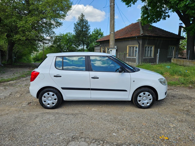 Skoda Fabia 1.2i КЛИМАТИК, снимка 3 - Автомобили и джипове - 50069409