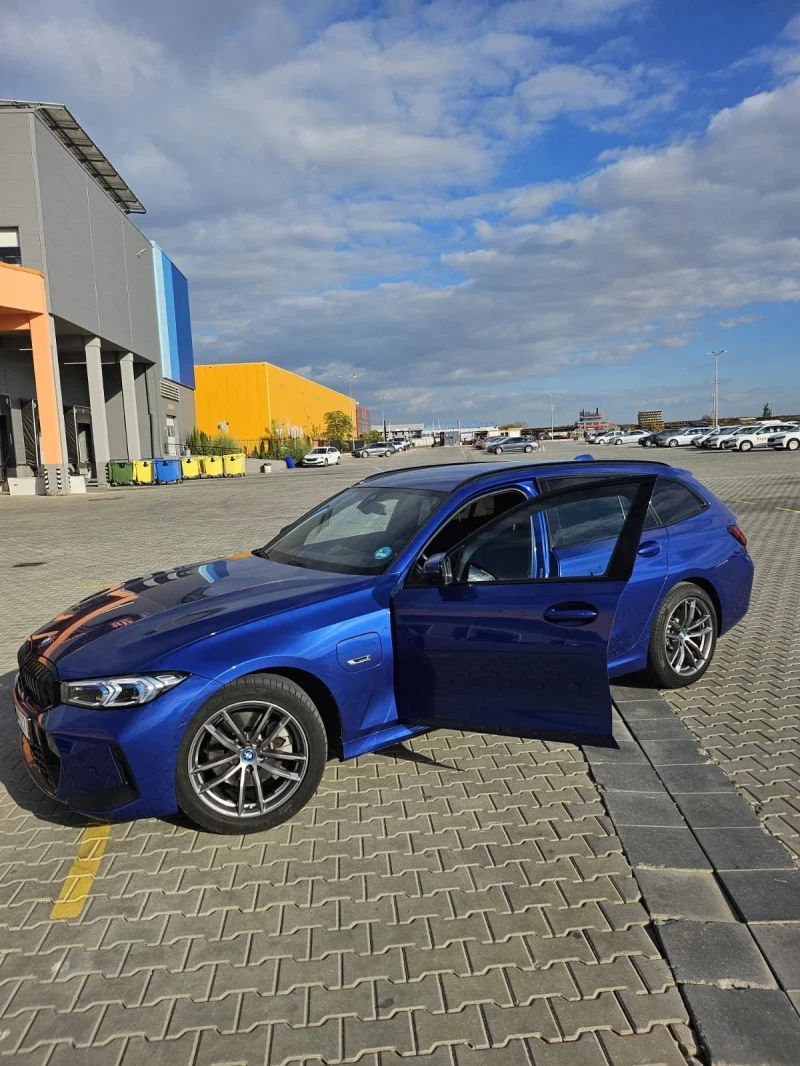 BMW 330 E-HYBRID Touring M Sport Package, снимка 5 - Автомобили и джипове - 52328914