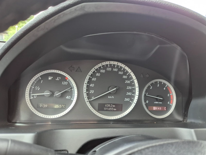Mercedes-Benz C 200 CDI 6 МЕСЕЦА ГАРАНЦИЯ!!!  136к.с./Автоматик, снимка 13 - Автомобили и джипове - 51590216