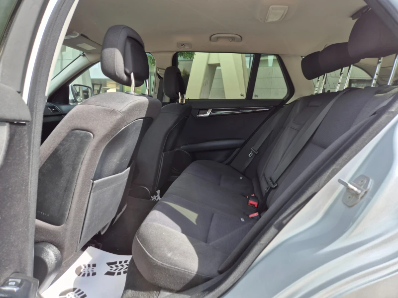 Mercedes-Benz C 200 CDI 6 МЕСЕЦА ГАРАНЦИЯ!!!  136к.с./Автоматик, снимка 9 - Автомобили и джипове - 51590216