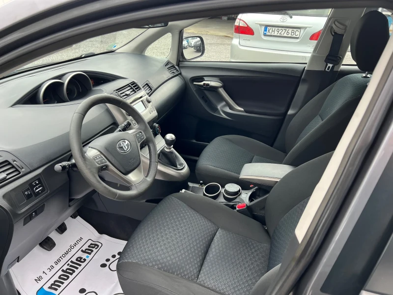 Toyota Verso 2.0d4d 126k.c Euro5, снимка 7 - Автомобили и джипове - 52143441