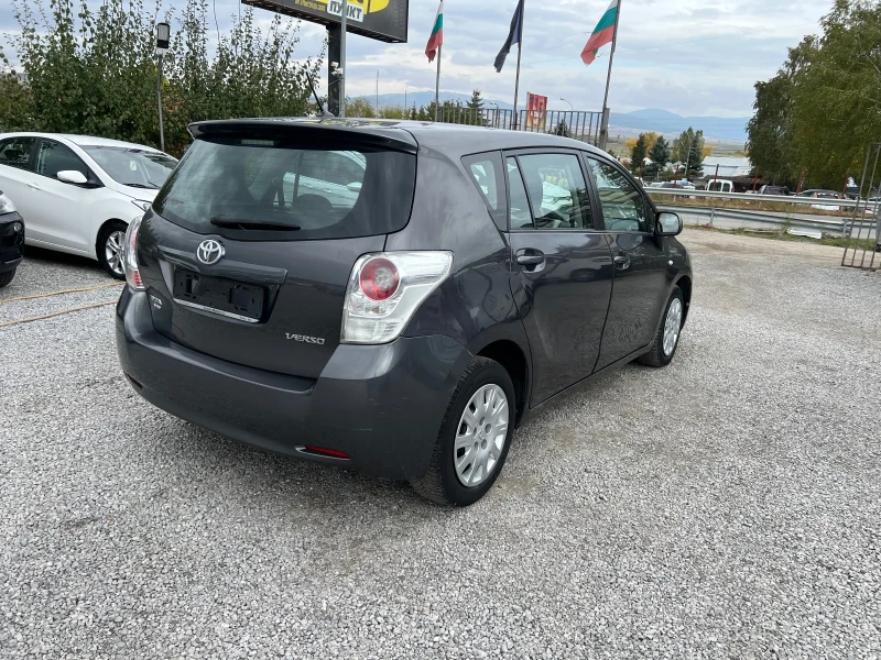 Toyota Verso 2.0d4d 126k.c Euro5, снимка 6 - Автомобили и джипове - 52143441