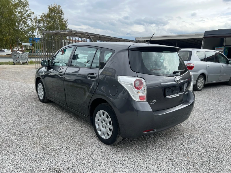 Toyota Verso 2.0d4d 126k.c Euro5, снимка 4 - Автомобили и джипове - 52143441