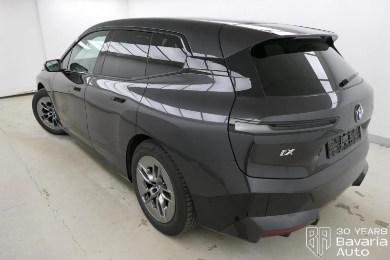 BMW iX 50 xDrive Sport, снимка 2 - Автомобили и джипове - 52664346