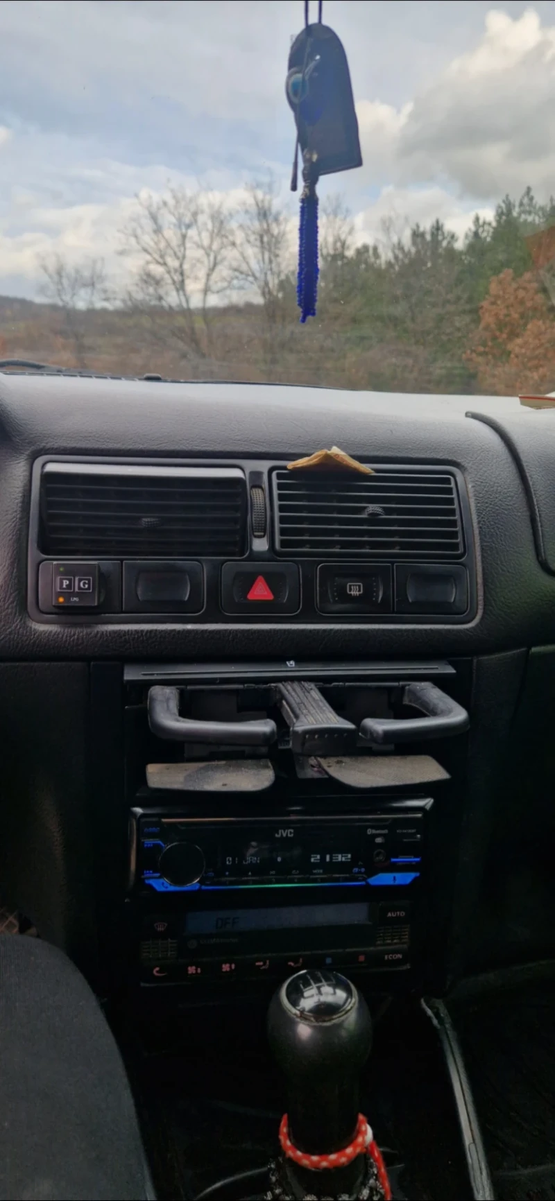 VW Golf, снимка 8 - Автомобили и джипове - 52976400