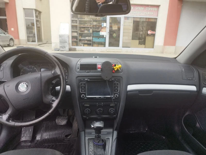 Skoda Octavia, снимка 11 - Автомобили и джипове - 53146966