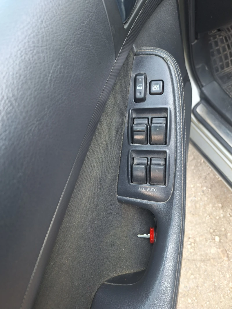 Toyota Avensis 2.0 D4D, снимка 9 - Автомобили и джипове - 53247778