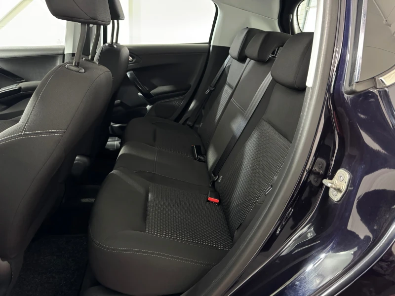 Peugeot 208 1.2 i ALLURE - LED/ FACE/ EURO 6B , снимка 15 - Автомобили и джипове - 53342902