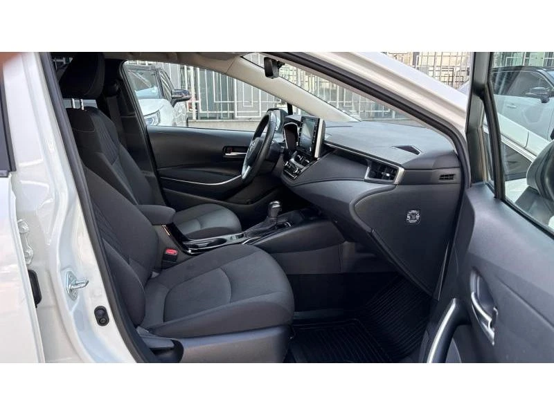 Toyota Corolla SDN 1.8 HSD EXECUTIVE, снимка 6 - Автомобили и джипове - 53866699