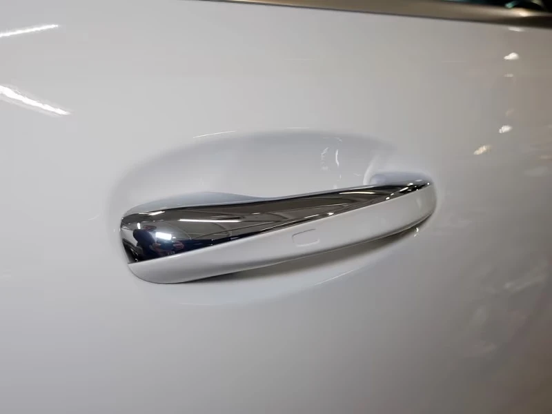 Mercedes-Benz EQB 250+ AMG/FACELIFT/PANO/360/LED/KEYLESS/, снимка 8 - Автомобили и джипове - 53913918