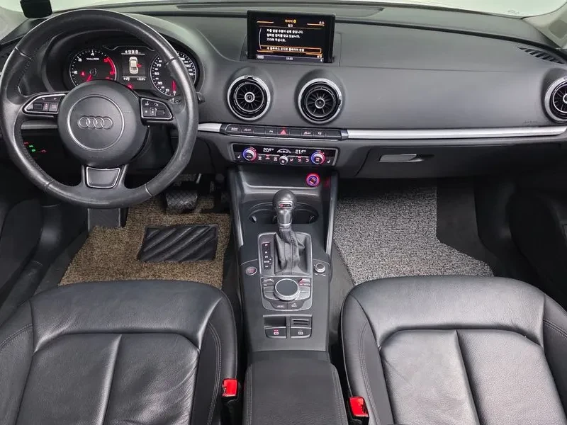 Audi A3 2.0 TDI, снимка 7 - Автомобили и джипове - 54547553