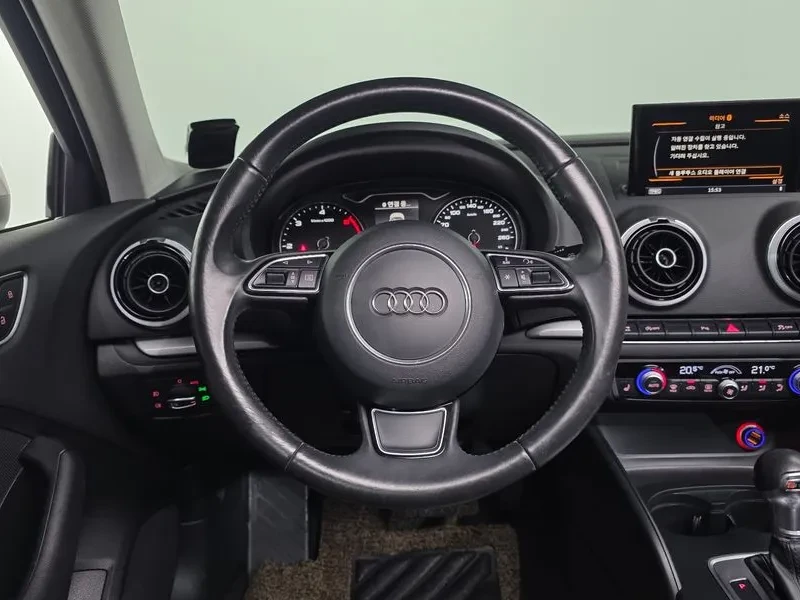 Audi A3 2.0 TDI, снимка 12 - Автомобили и джипове - 54547553