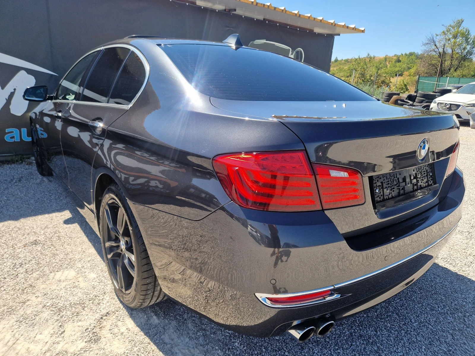 BMW 520 2.0D 190kc XDrive Luxury - изображение 4