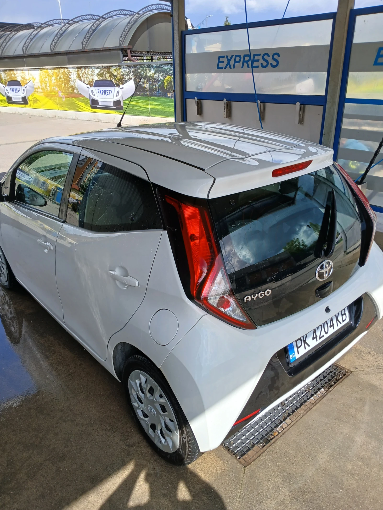 Toyota Aygo Aygo vvti автомат, регистрация, x-play.бартер - изображение 2
