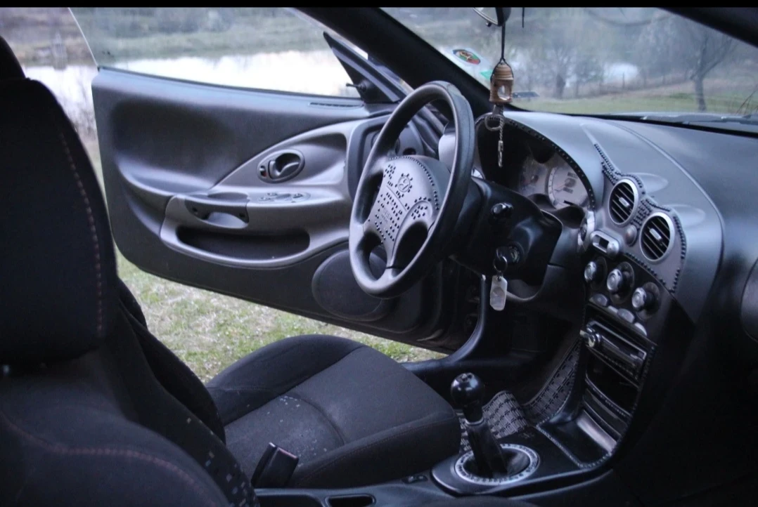 Hyundai Coupe  - изображение 5