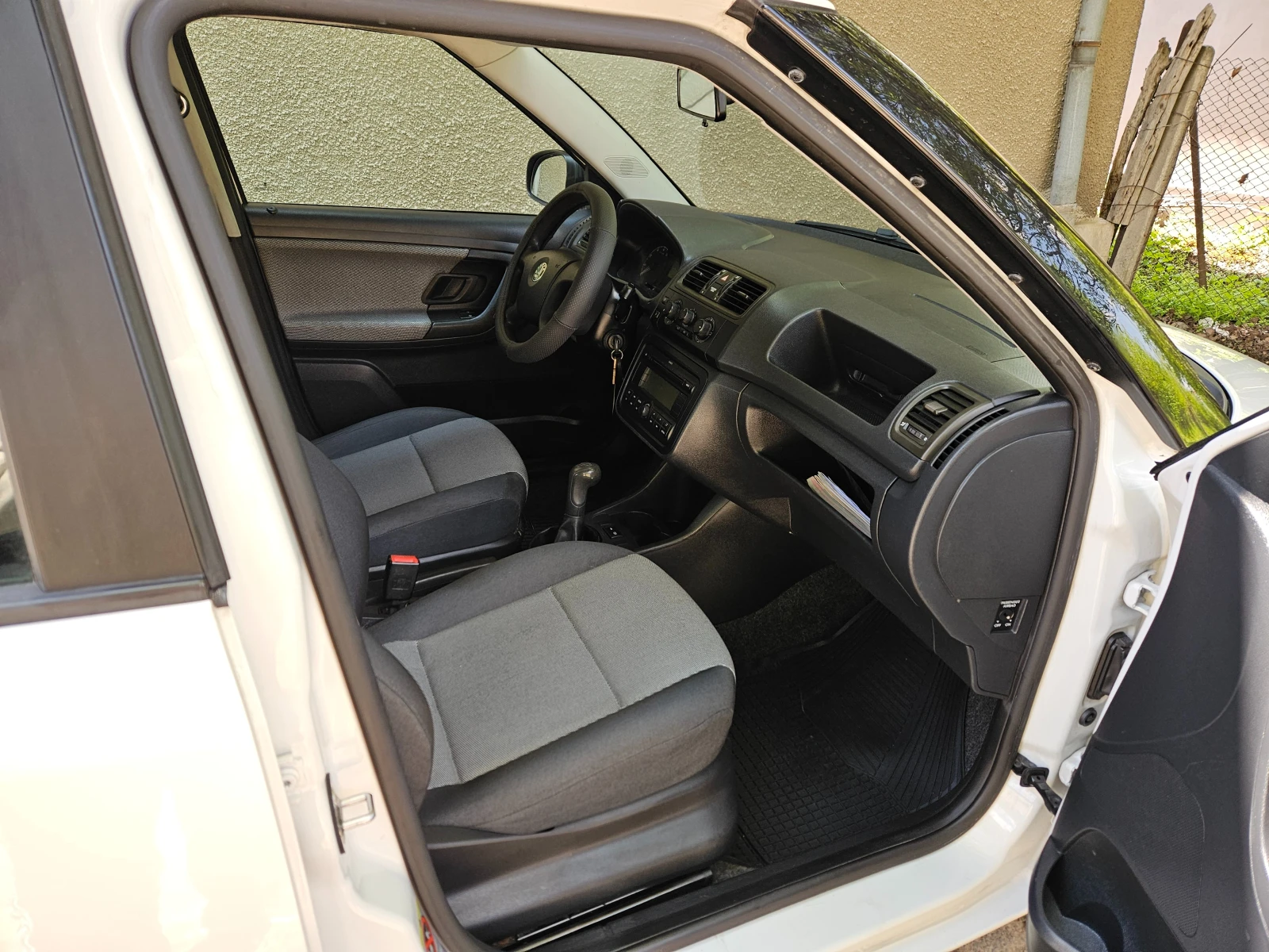 Skoda Fabia 1.2i  | Mobile.bg   13