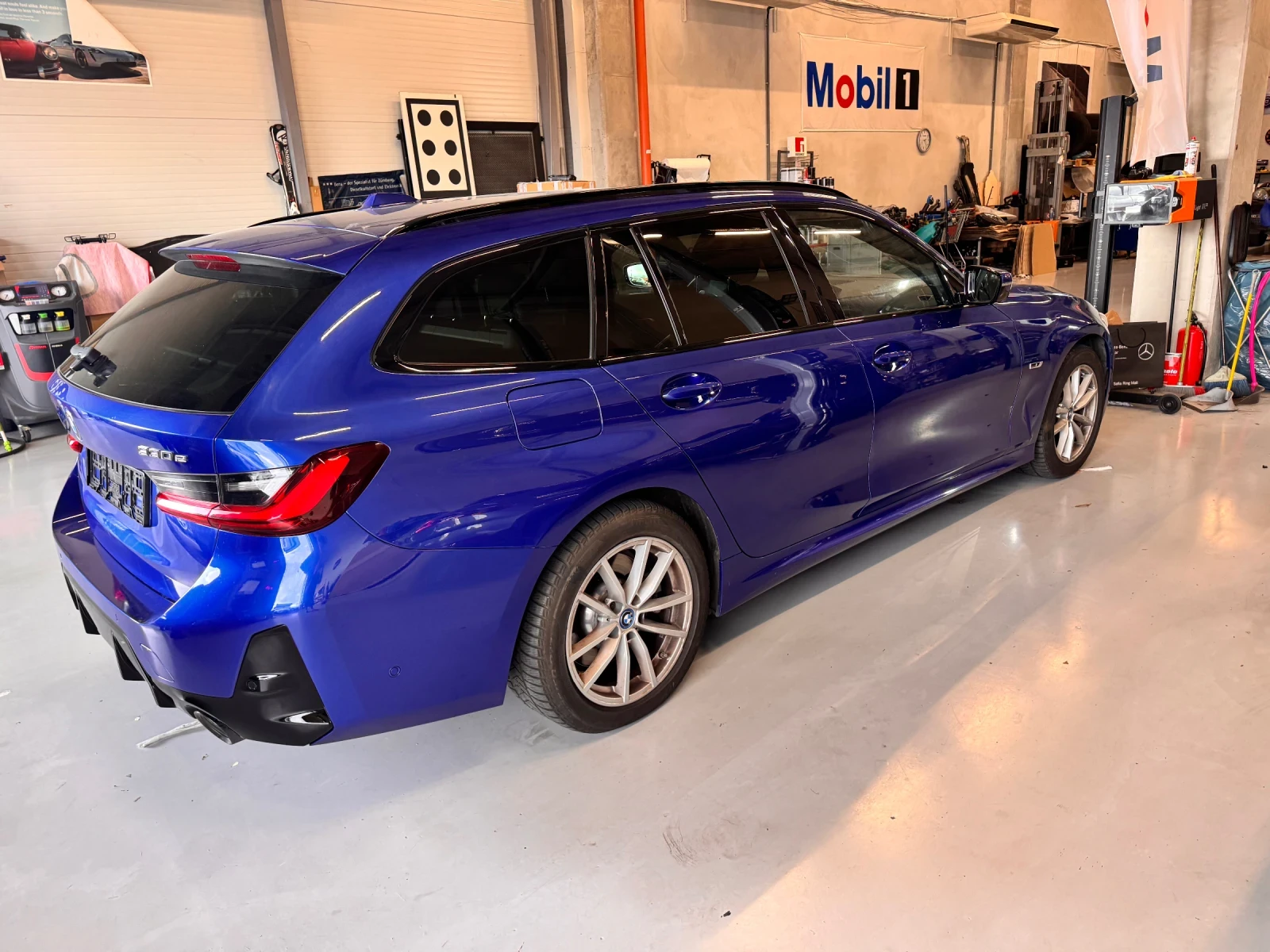 BMW 330 E-HYBRID Touring M Sport Package | Mobile.bg   13