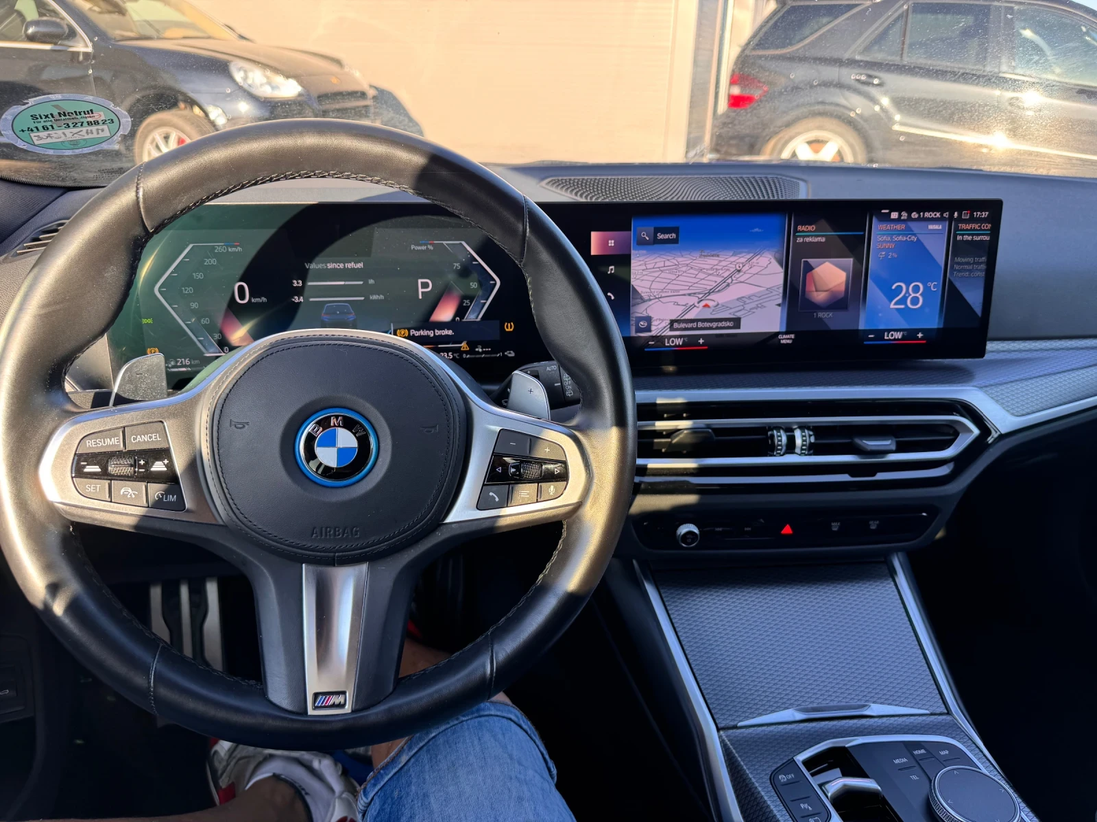 BMW 330 E-HYBRID Touring M Sport Package - изображение 3