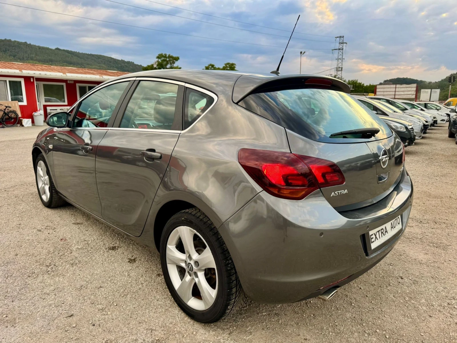Opel Astra 1.4T, FULL, COSMO - изображение 2
