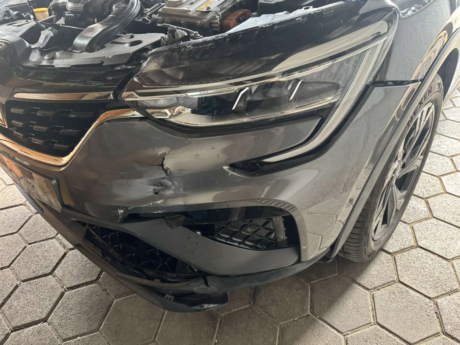 Renault Arkana 1.6 HYBRID RS-LINE - изображение 3