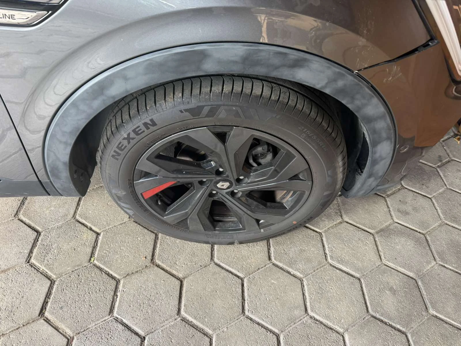 Renault Arkana 1.6 HYBRID RS-LINE - изображение 4