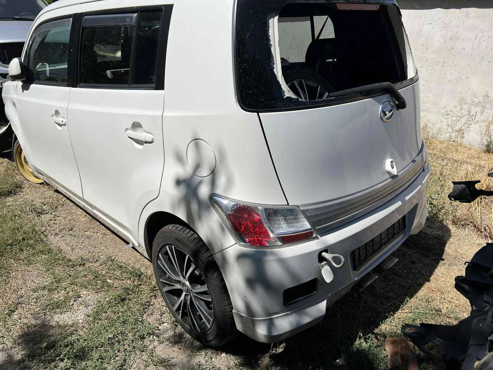 Daihatsu Materia 1500 - изображение 4