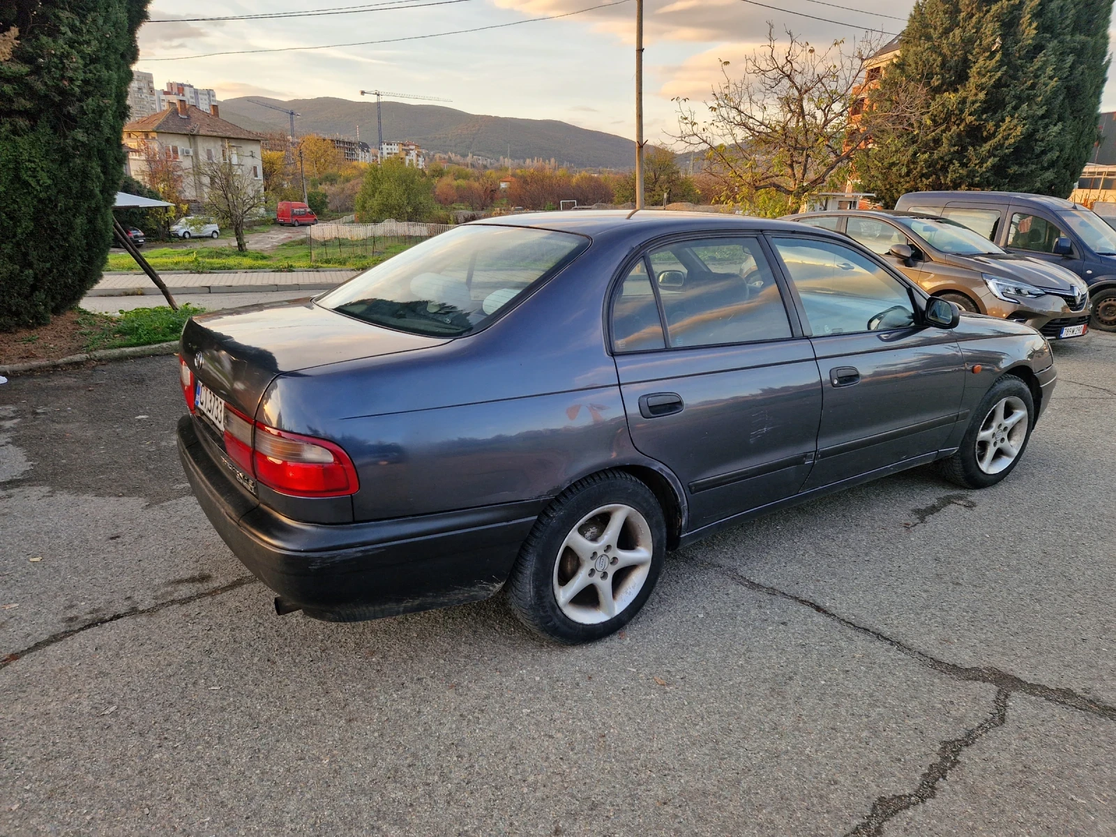 Toyota Carina  - изображение 4
