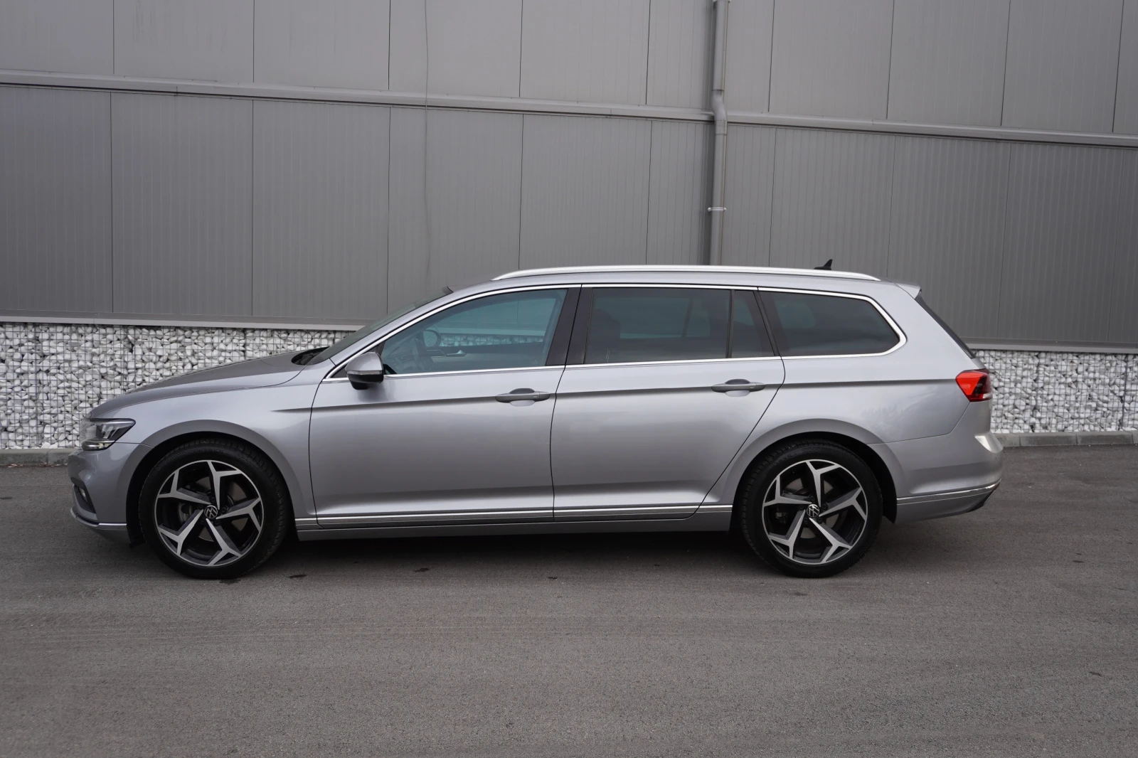 VW Passat 2.0TDI ELEGANCE DSG Virtual cockpit | Mobile.bg   2