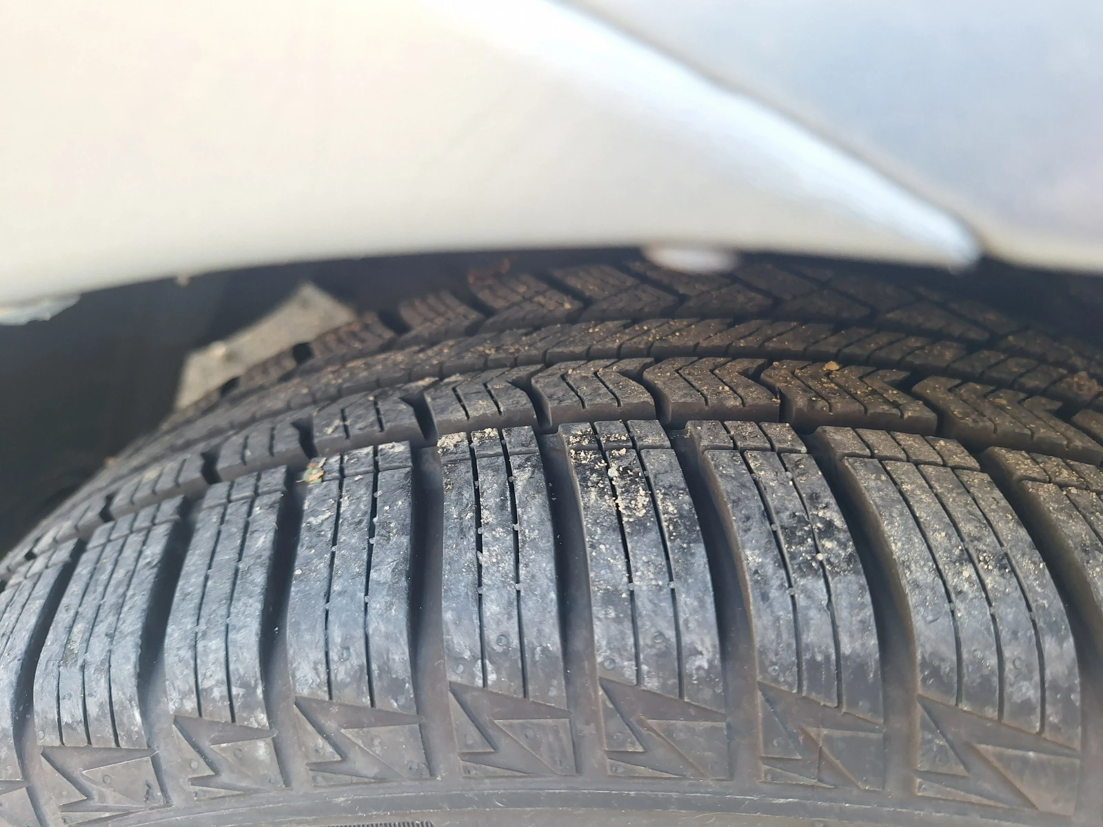 Toyota Avensis 2.0 D4D - изображение 6