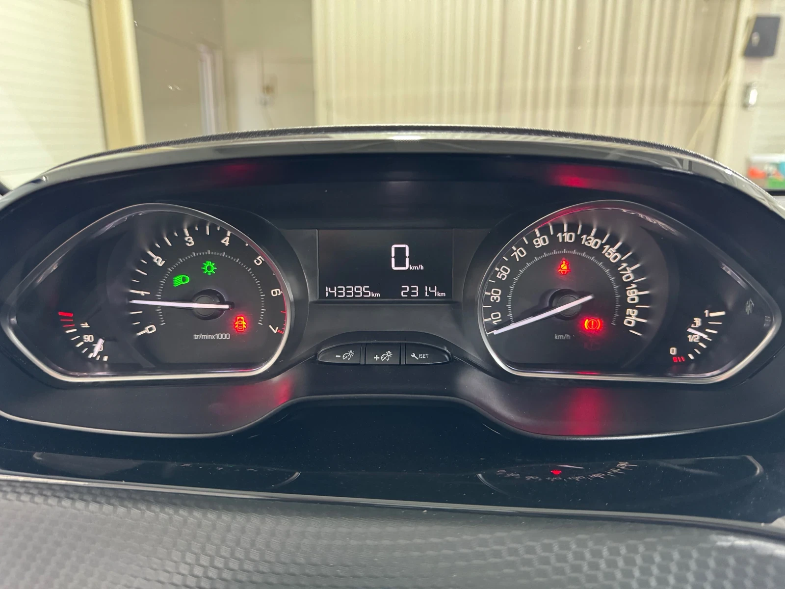 Peugeot 208 1.2 i ALLURE - LED/ FACE/ EURO 6B  | Mobile.bg � ����������� 12