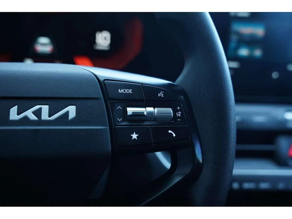 Kia K4 * LX FWD/APPLE CARPLAY/ CAMERA/ NO ACCIDENTS * CAR | Mobile.bg � ����������� 12