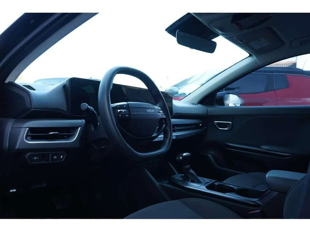 Kia K4 * LX FWD/APPLE CARPLAY/ CAMERA/ NO ACCIDENTS * CAR - изображение 9