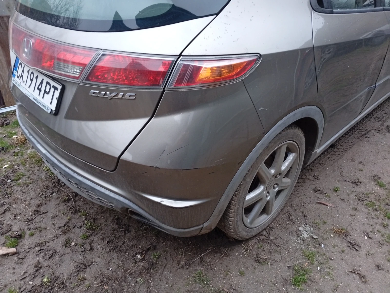 Honda Civic, снимка 4 - Автомобили и джипове - 53754293