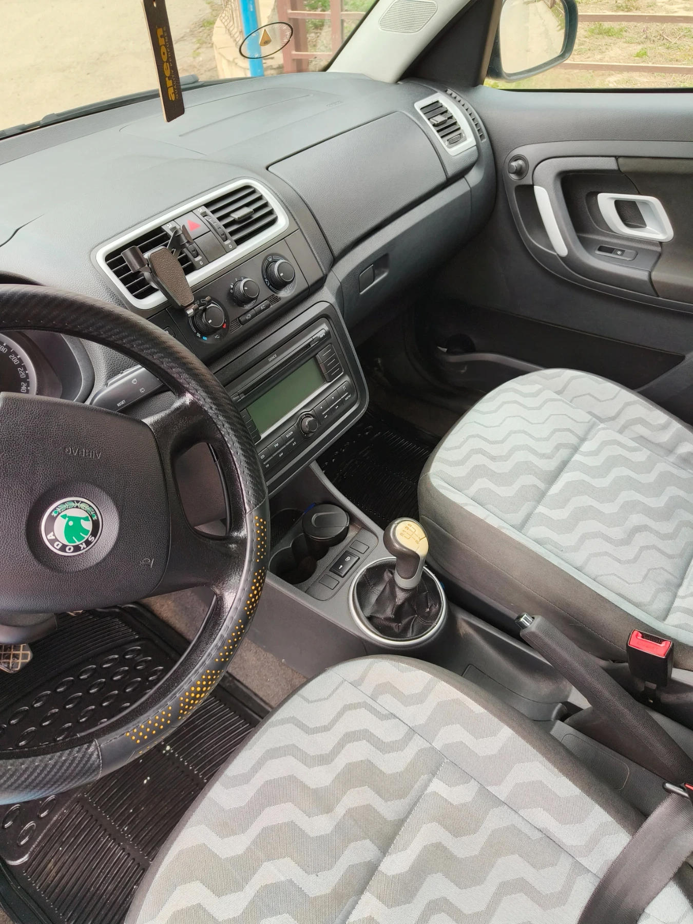 Skoda Roomster 1.4 tdi, снимка 5 - Автомобили и джипове - 54076623