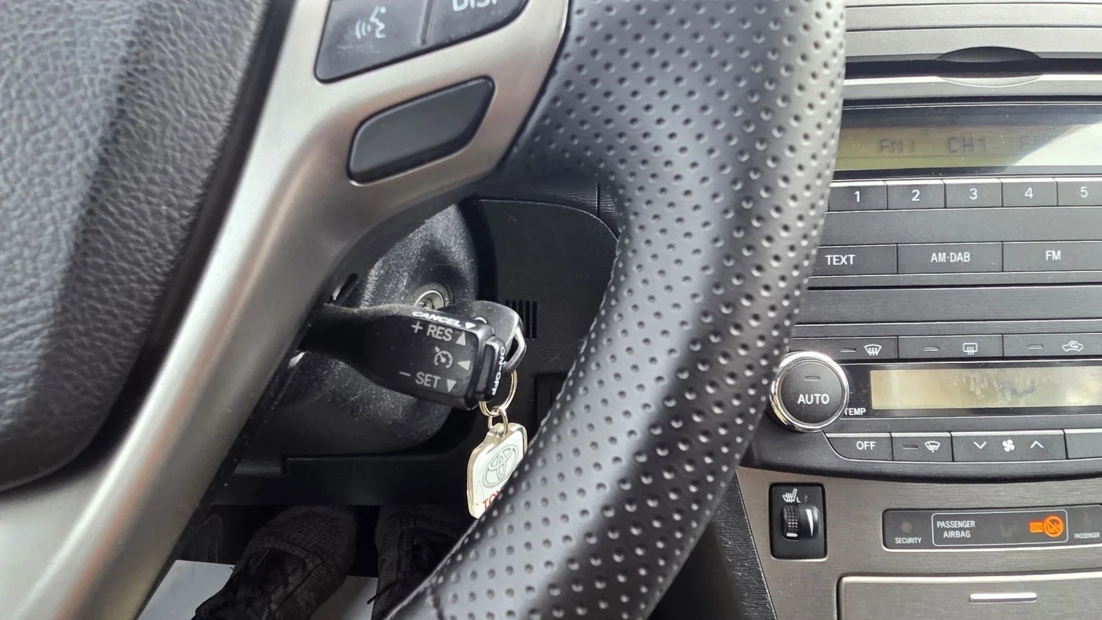 Toyota Avensis 1.8 БЕНЗИН/149 КОНЯ, снимка 13 - Автомобили и джипове - 54204022