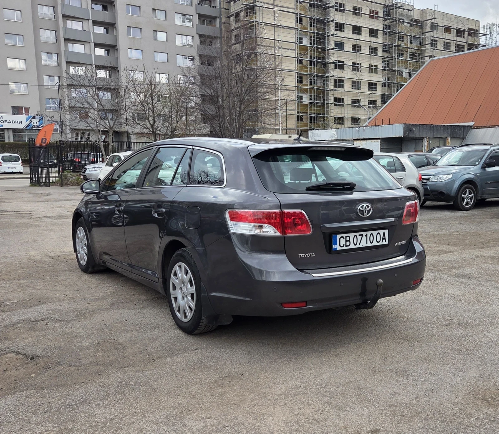 Toyota Avensis 1.8 БЕНЗИН/149 КОНЯ, снимка 4 - Автомобили и джипове - 54204022