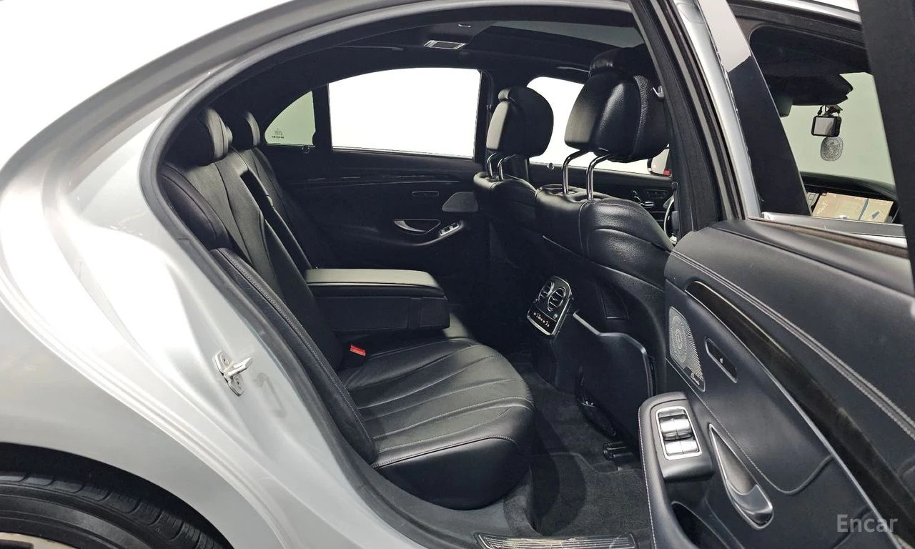 Mercedes-Benz 350 D* 4MATIC* BURMESTER* ОБДУХВАНЕ* ПАНО* 360* КАМЕРИ, снимка 10 - Автомобили и джипове - 54370830
