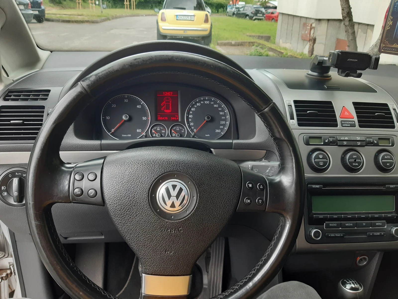 VW Touran, снимка 7 - Автомобили и джипове - 54921248