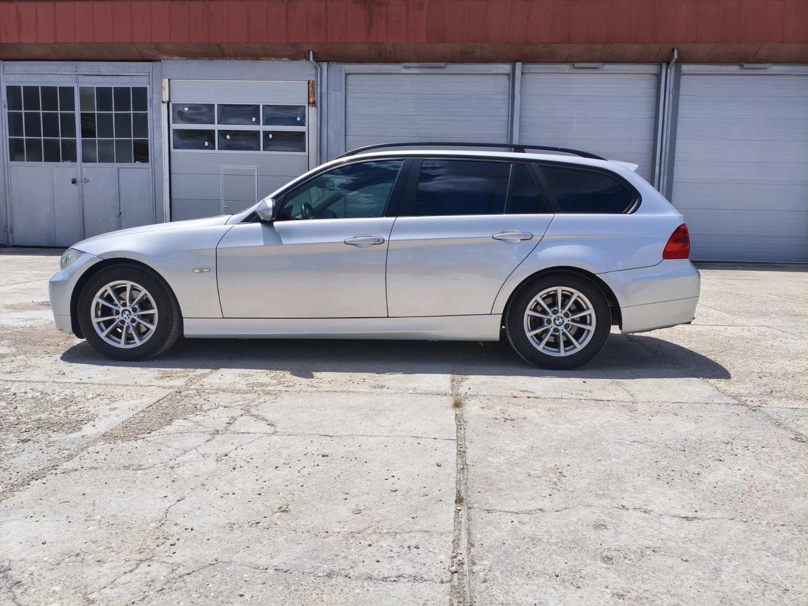 BMW 320 320 d, снимка 7 - Автомобили и джипове - 54983168