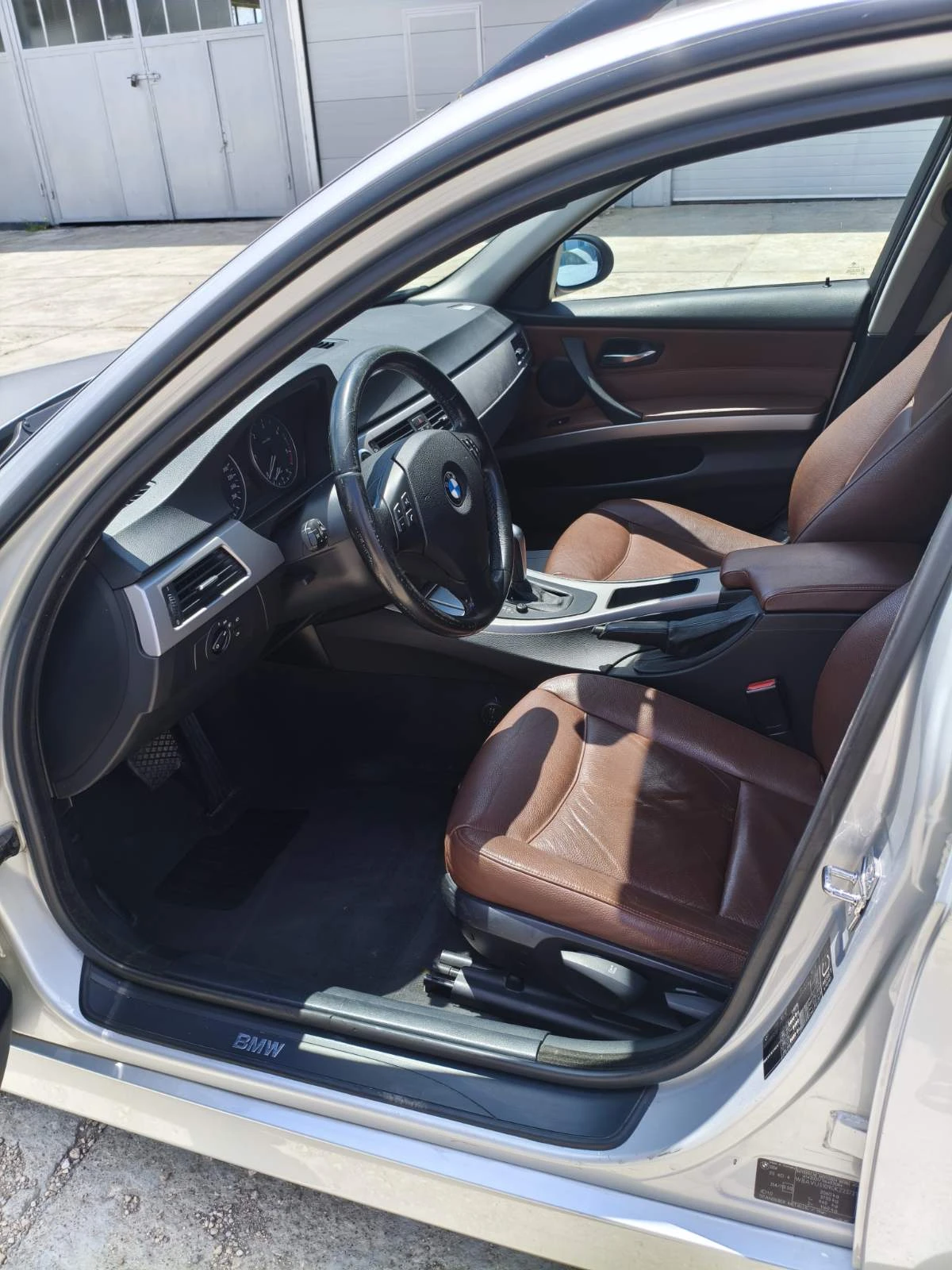 BMW 320 320 d, снимка 9 - Автомобили и джипове - 54983168
