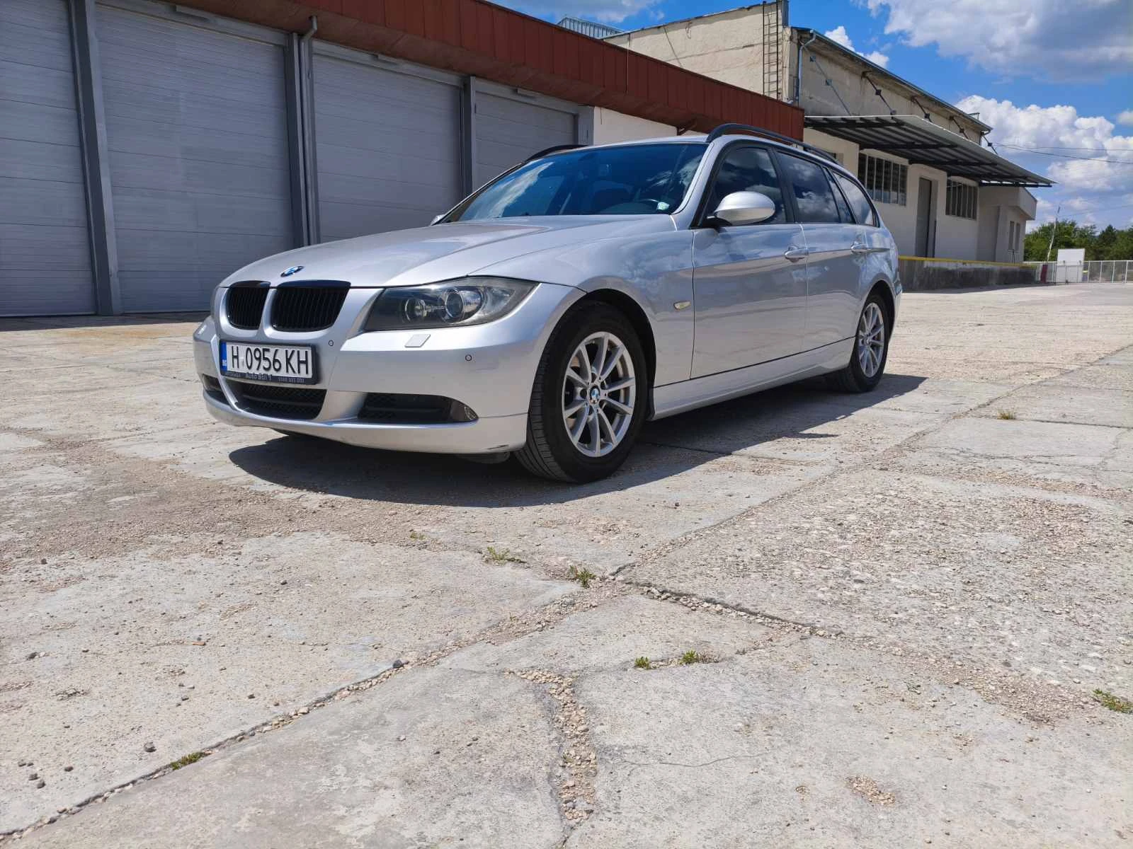 BMW 320 320 d, снимка 8 - Автомобили и джипове - 54983168