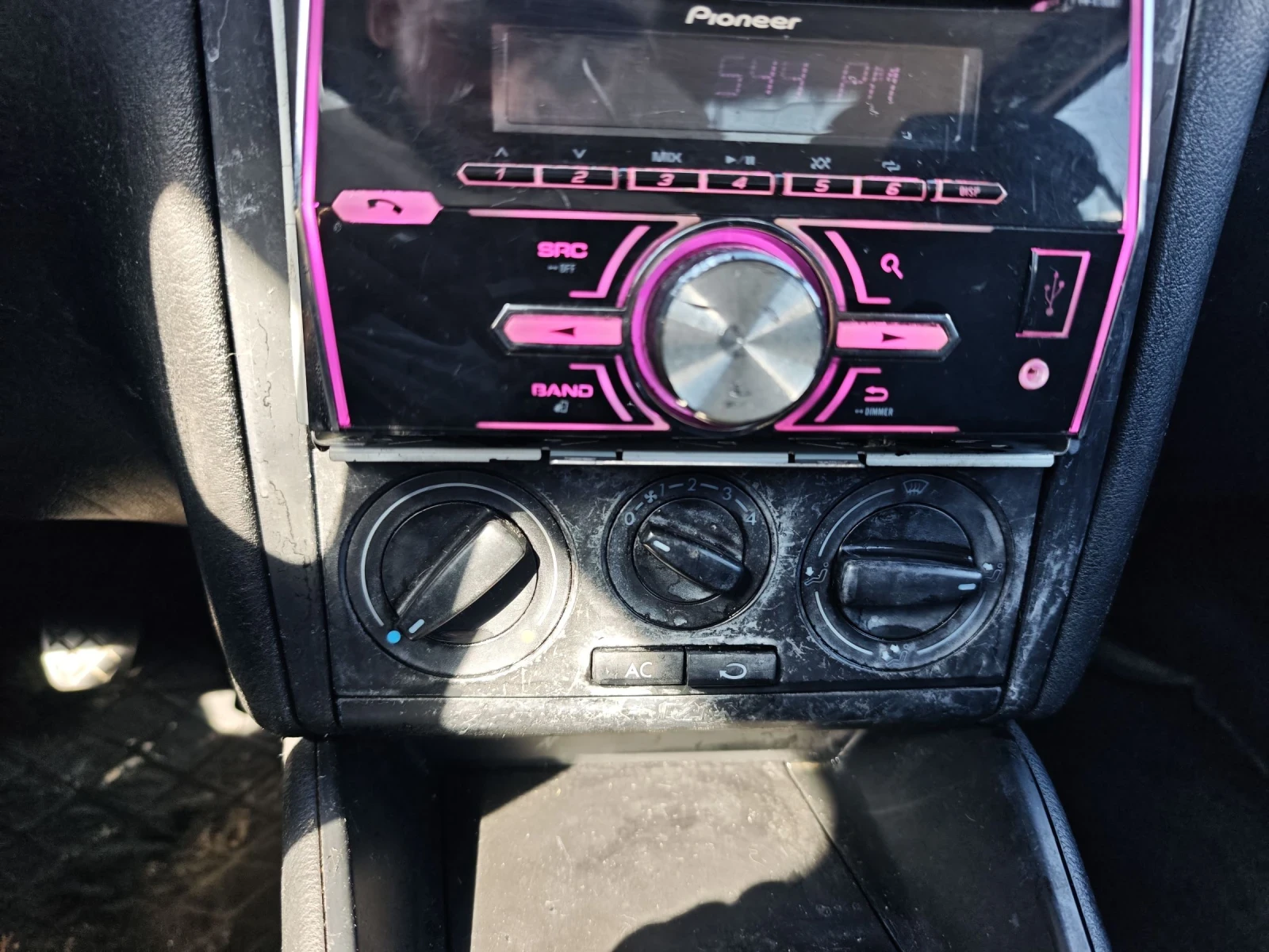 VW Golf Golf 4 1.9 101, снимка 11 - Автомобили и джипове - 54985228