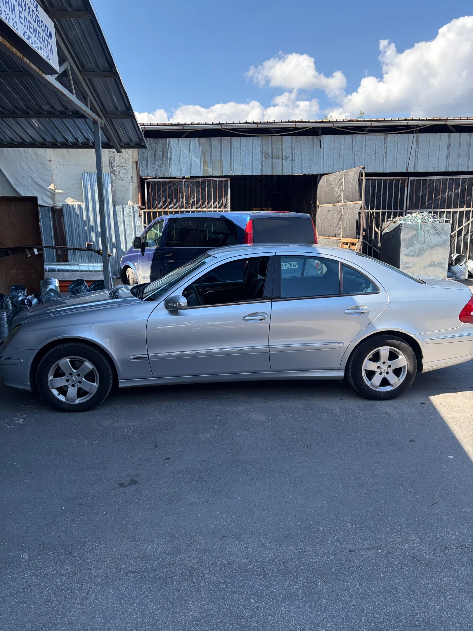 Mercedes-Benz E 320 CDI, снимка 6 - Автомобили и джипове - 55235828