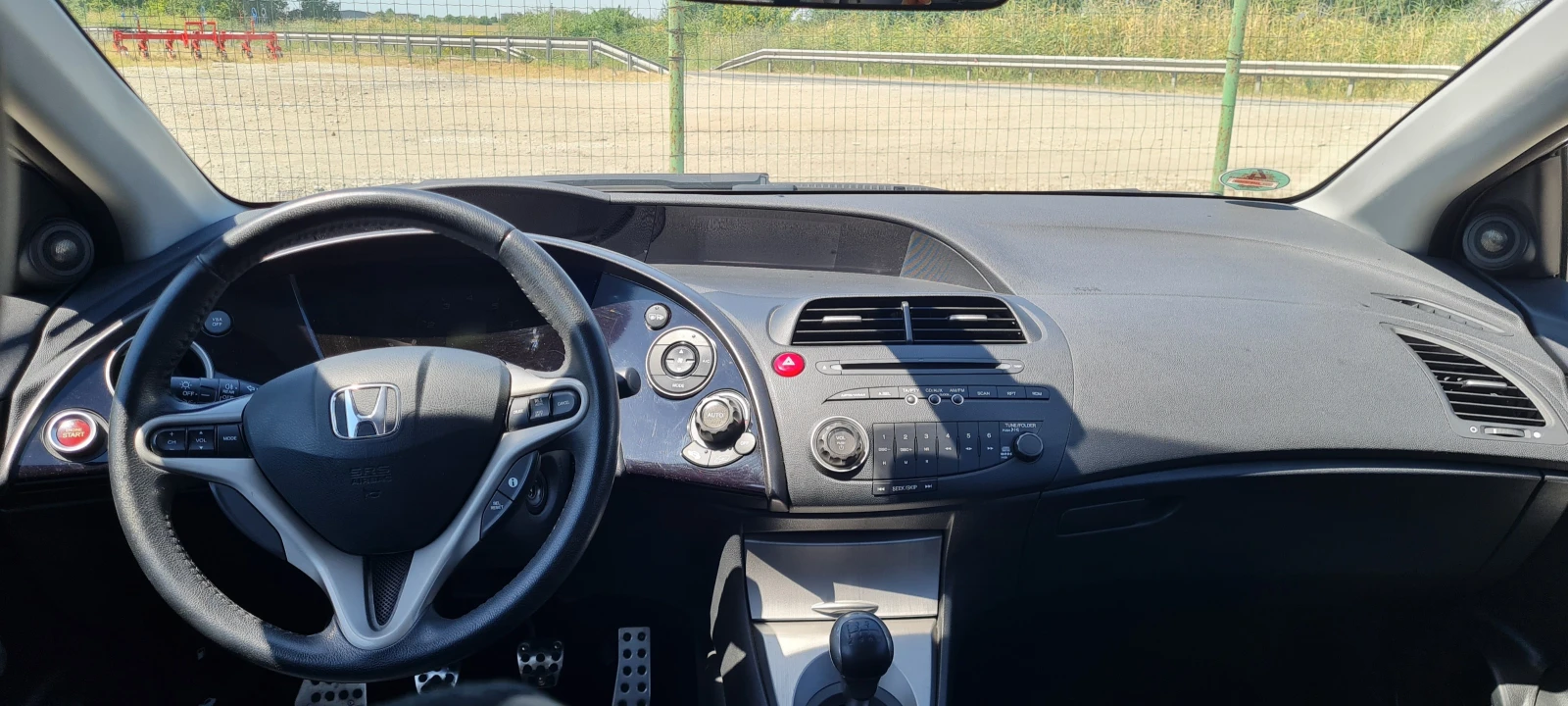 Honda Civic 1.8i 140 к.с, снимка 8 - Автомобили и джипове - 55640614