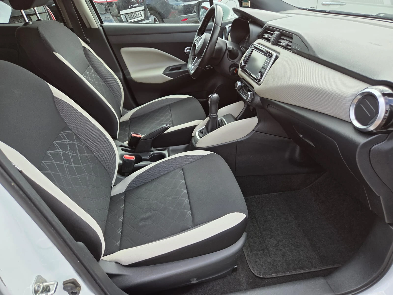 Nissan Micra 1.5 dci , снимка 9 - Автомобили и джипове - 56047265