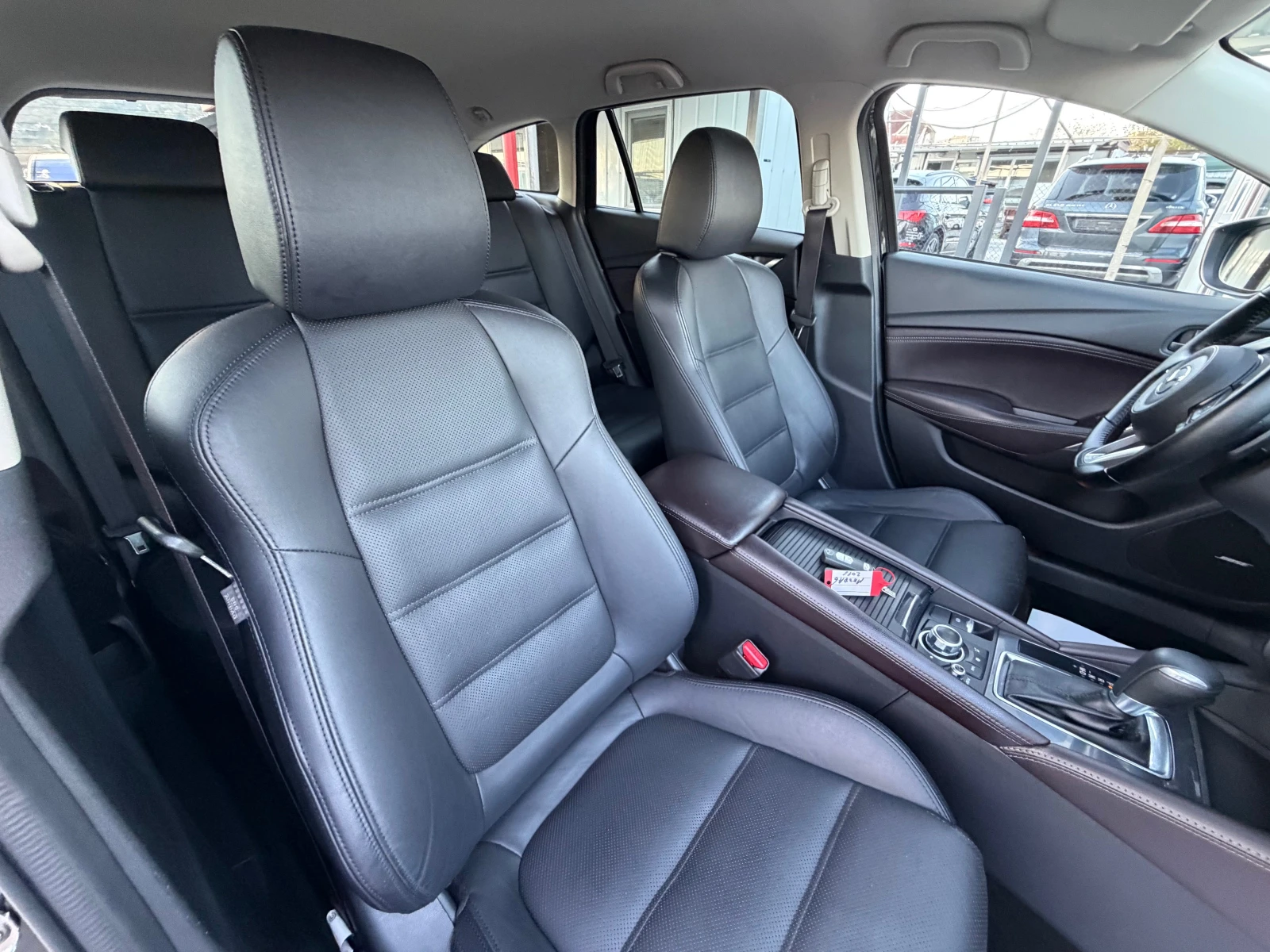 Mazda 6 2.2D SkyActive 175к.с Facelift* Full Optional, снимка 12 - Автомобили и джипове - 56609296