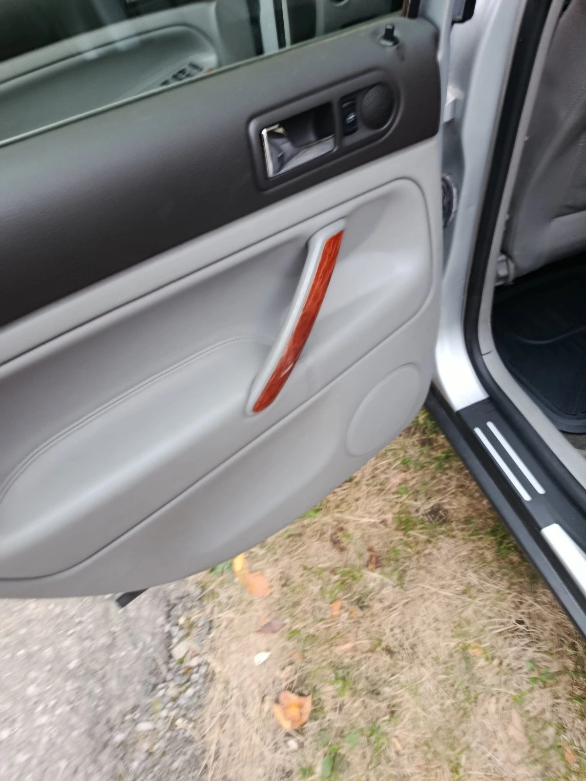 VW Passat 2.5 TDI, снимка 10 - Автомобили и джипове - 56662682