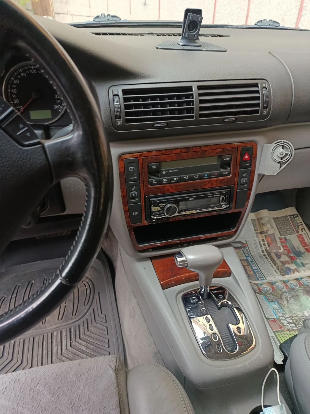 VW Passat 2.5 TDI, снимка 8 - Автомобили и джипове - 56662682