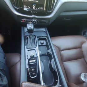 Volvo XC60 2.0 T5, снимка 13