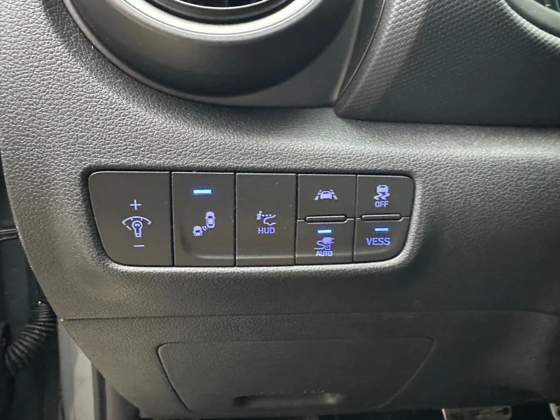 Hyundai Kona PREMIUM 64KWh FULL ASSIST/DISSTR/KRELL/HEADUP, снимка 14 - Автомобили и джипове - 48267344